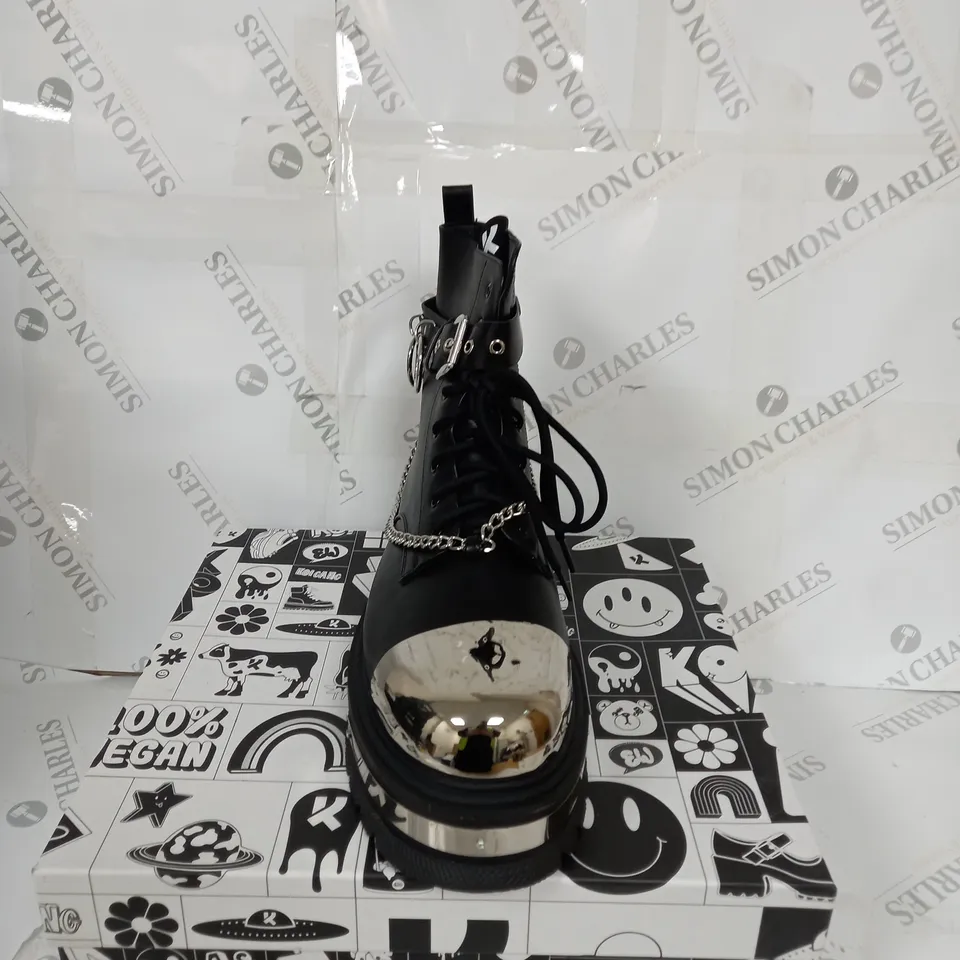 BOXED KOI FOOTWEAR BORIN MENS HARDWARE PLATFORM BOOTS SIZE 12