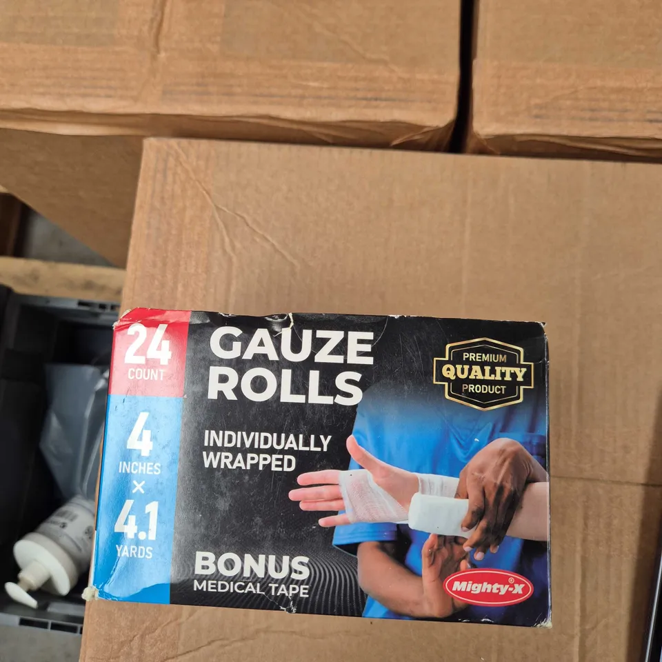 APPROXIMATELY 9 ASSORTED ITEMS INCLUDING HEALSURE ECZEMA RELIEF CREAM AND GAUZE ROLLS 