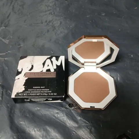 FENTY BEAUTY CHEEKS OUT FREESTYLE CREAM BRONZER - BUTTA BISCUIT - 6.23G