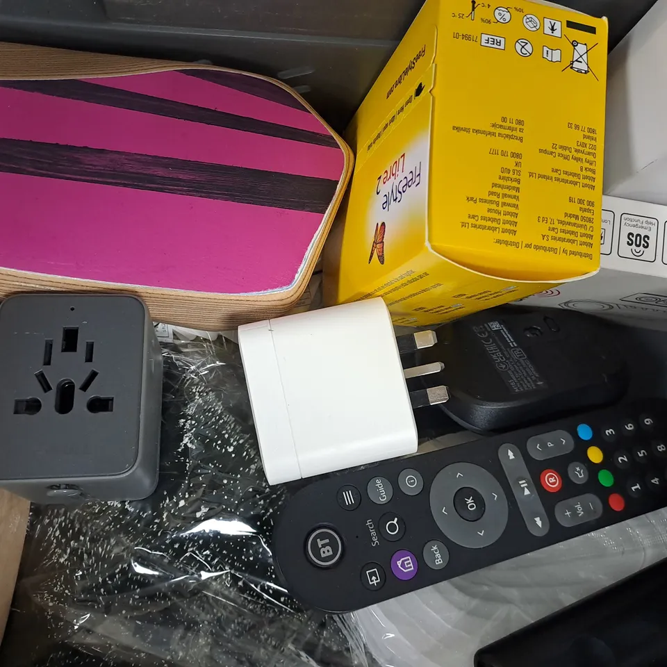 APPROXIMATELY 10 ASSORTED HOUSEHOLD ITEMS TO INCLUDE SKY REMOTE, FLASH GLUCOSE MONITORING SYSTEM, ETC