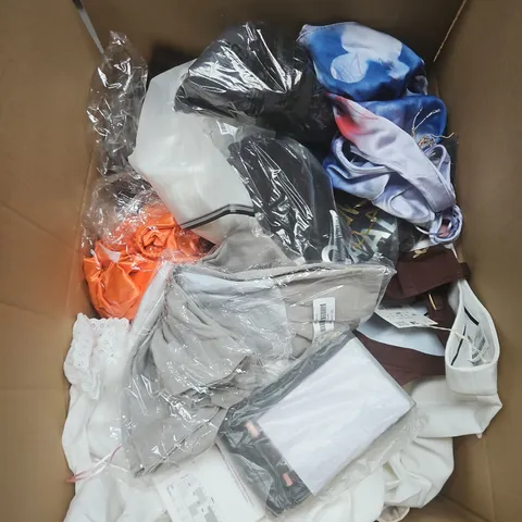 LARGE BOX OF APPROXIMATELY 20 ASSORTED CLOTHING ITEMS IN VARIOUS SIZES, STYLES AND COLOURS