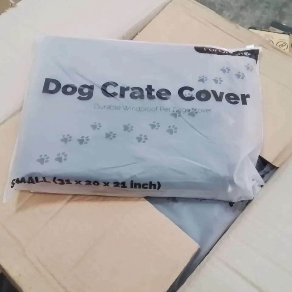 BOX CONTAINING APPROXIMATELY 12 DOG CRATE COVERS 