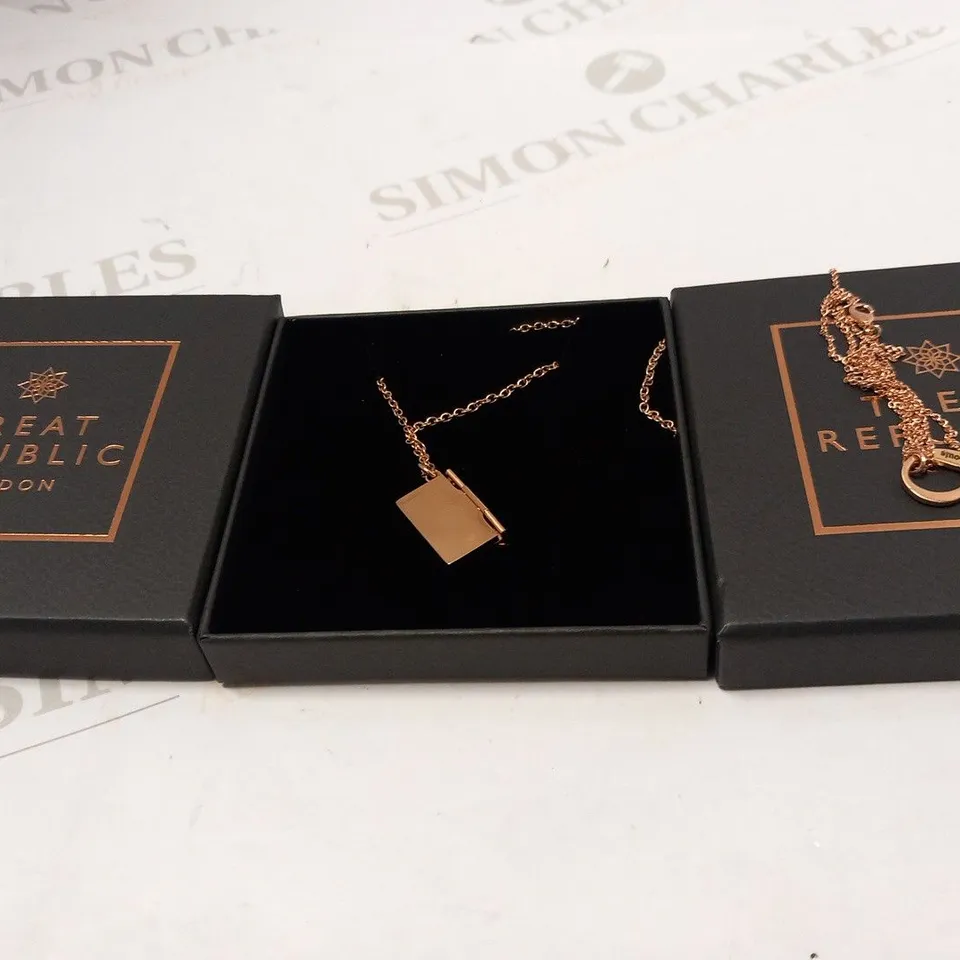 APPROXIMATELY 11 PIECES OF ASSORTED TREAT REPUBLIC PERSONALISED JEWELLERY