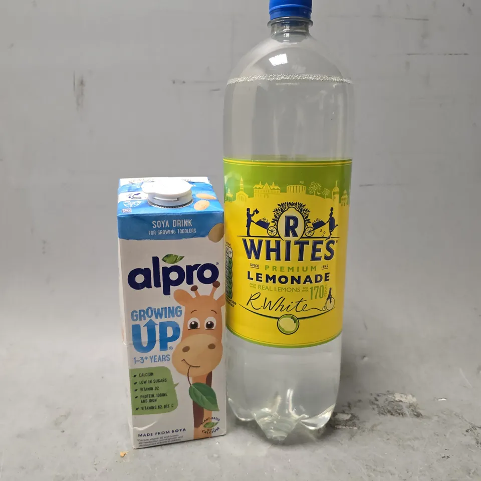 APPROXIMATELY 4 ASSORTED DRINKS ITEMS TO INCLUDE - ALPRO GROWING UP , R WHITES LEMONADE 