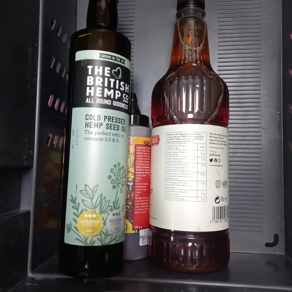 LOT OF 6 FOOD AND DRINK ADDITIVES TO INCLUDE FLAVOURED SYRUP AND CHILLI HONEY