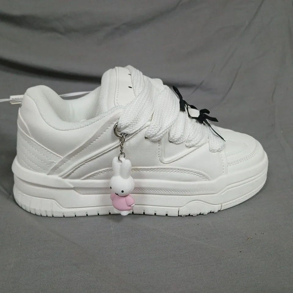 MIFFY X BERSHKA WHITE KIDS' TRAINERS – UK 2