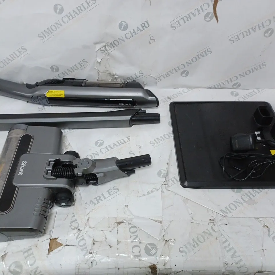 BOXED SHARK WANDVAC 2-IN-1 LIGHTWEIGHT CORDLESS HANDHELD VACUUM CLEANER