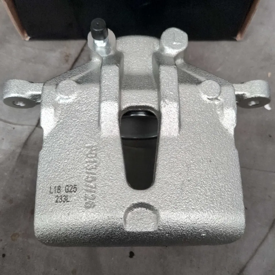 Front brake caliper – disc brake, silver finish