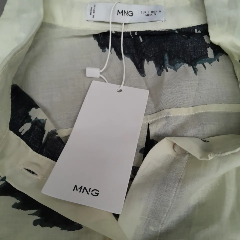 MANGO BUTTON UP LONG SLEEVE SHIRT OFF WHITE/BLACK - EU LARGE