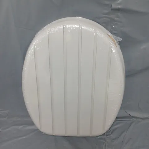 BOXED HOME SHAKER STYLE TOILET SEAT