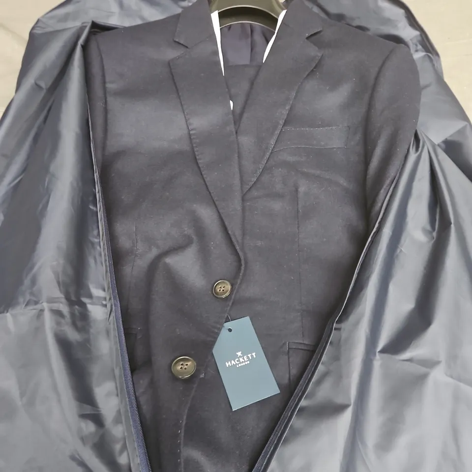 HACKETT LONDON NAVY PERFORMANCE SUIT SET – 42R