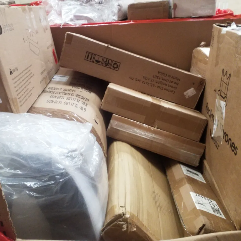 PALLET CONTAINING ASSORTED PRODUCTS INCLUDING OFFICE CHAIR, MATTRESS & BABY BED RAIL
