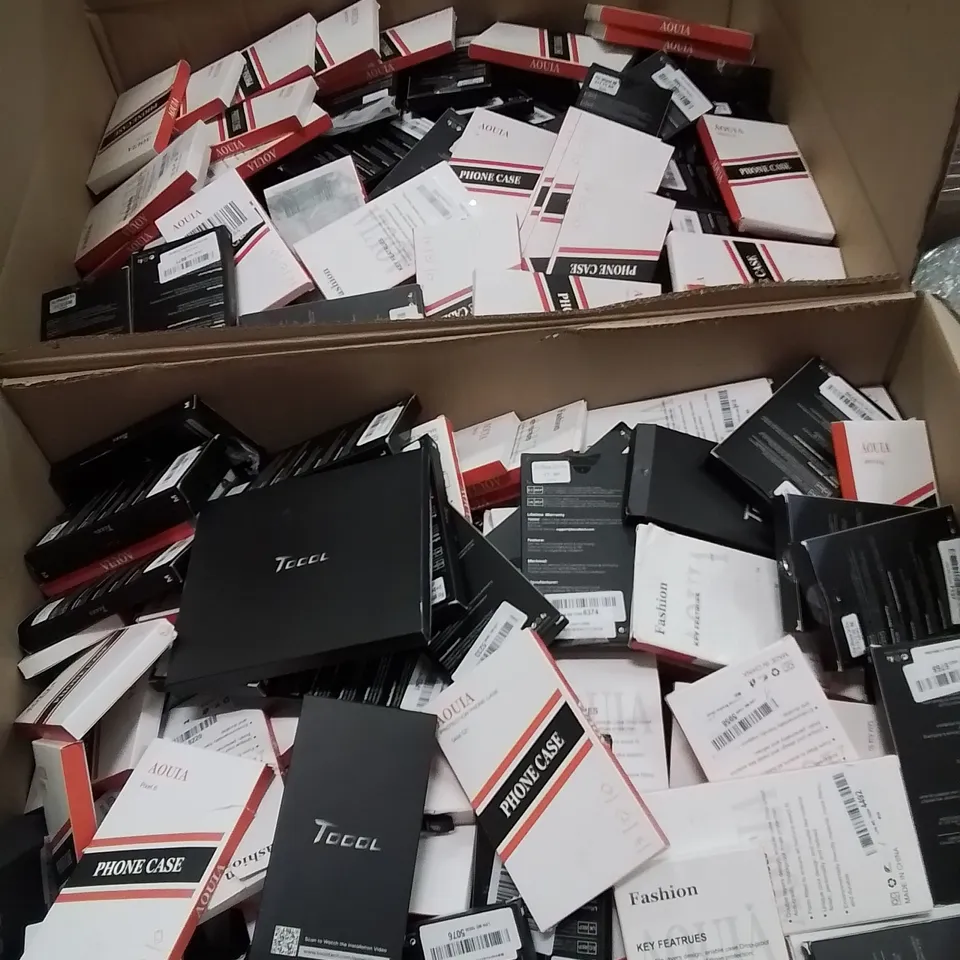 PALLET CONTAINING VERY LARGE AMOUNT OF BRAND NEW PHONE CASES [MODELS AND MAKES VARY]