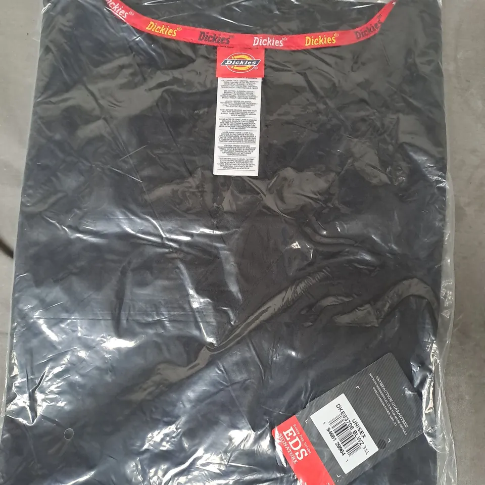 DICKIES UNISEX TOP IN BLACK SIZE 3XL
