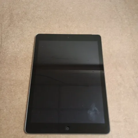 APPLE IPAD AIR 9.7-INCH 32GB SPACE GREY – CELLULAR