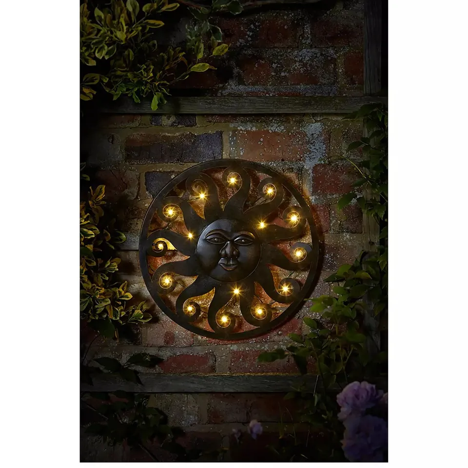 IN LIT WALL DECOR - CELESTIAL SUN  RRP £29.99