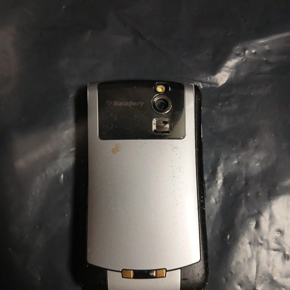 BLACKBERRY SMARTPHONE 