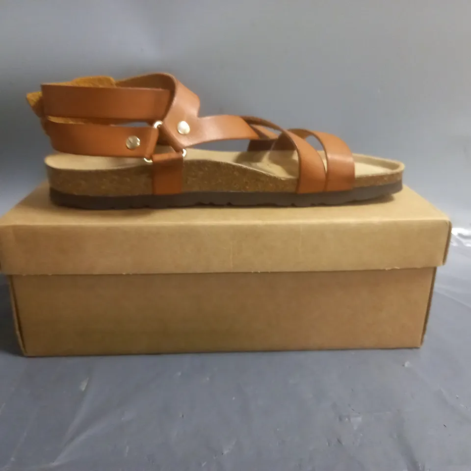 BONOVA STRAP SANDALS BROWN SIZE 7