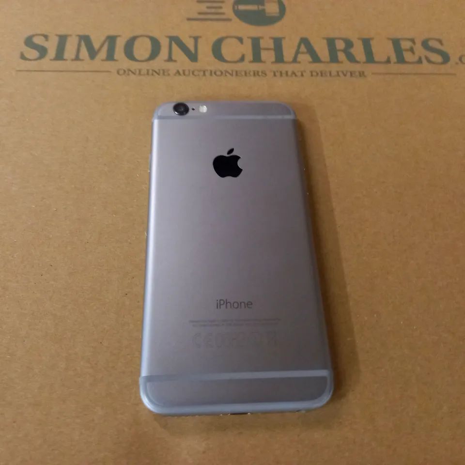 UNBOXED IPHONE MODEL A1586 PHONE IN SILVER