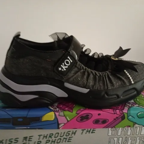 BOXED PAIR OF KOI EXE STARLET RUFFLE BALLET MARY JANES - BLACK, UK SIZE 6 