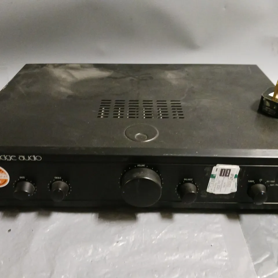 CAMBRIDGE AUDIO A1 INTEGRATED AMPLIFIER