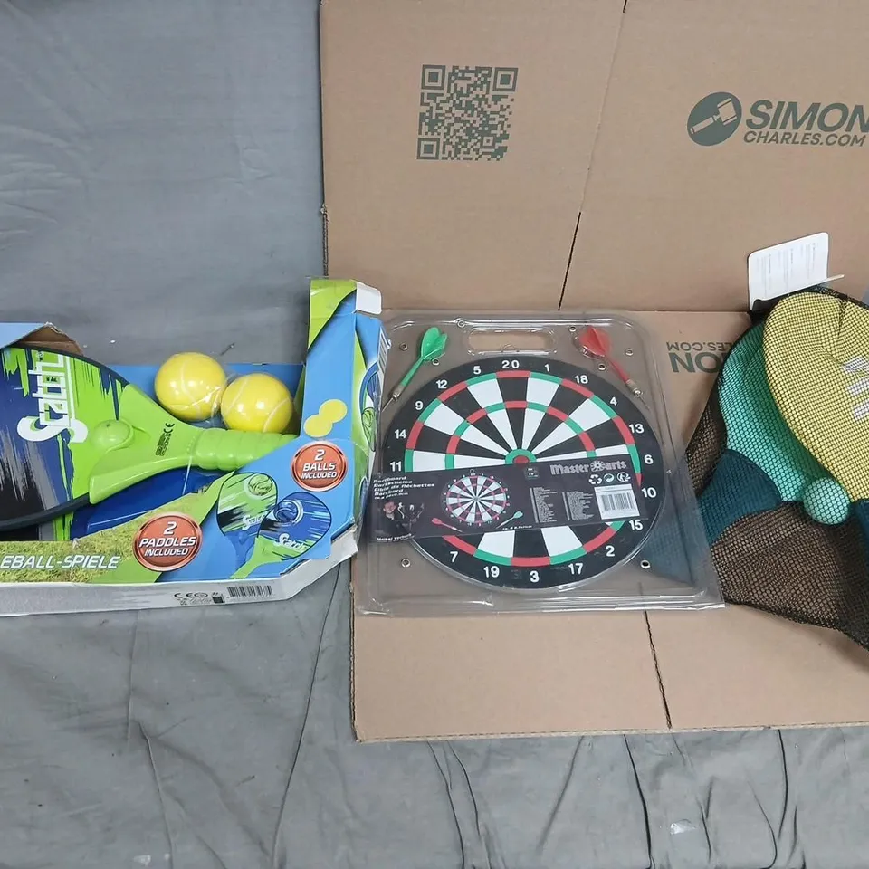 APPROXIMATELY 8 ASSORTED CHILDREN'S SPORTING PRODUCTSA TO INCLUDE; JUNIOR TENNIS TRAINING SET, BEACH PADDLE SET, MASTER DARTS DARTBOARD
