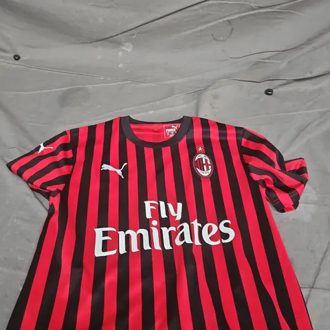 AC MILAN FOOTBALL TEAM JERSEY - M