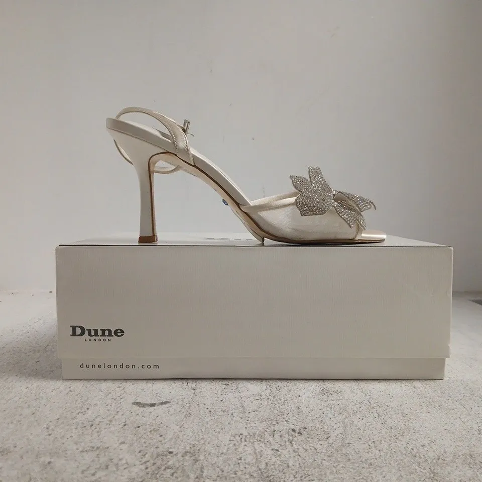 BOXED PAIR OF DUNE LONDON OPEN TOE CRYSTAL FLOWER MESH SANDALS IN IVORY SIZE 6