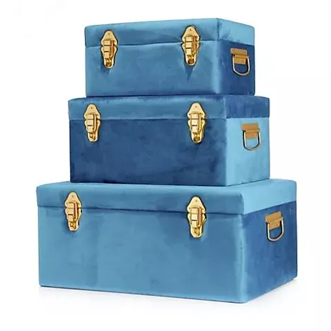 BUNDLEBERRY AMANDA HOLDEN SET OF 3 VELVET TOUCH TRUNKS CASES - NAVY - COLLECTION ONLY