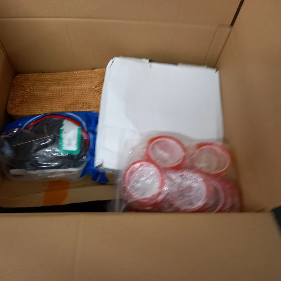 LARGE QUANTITY OF ASSORTED HOUSEHOLD ITEMS TO INCLUDE A5 SKETCH BOOK, GLOSSY PHOTO PAPER AND BAMBOO TOWELS