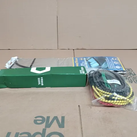 BOX OF APPROXIMATELY 20 ASSORTED AUTO RELATED ITEMS TO INCLUDE GOODYEAR FOLDING SUN REFLECTOR ETC