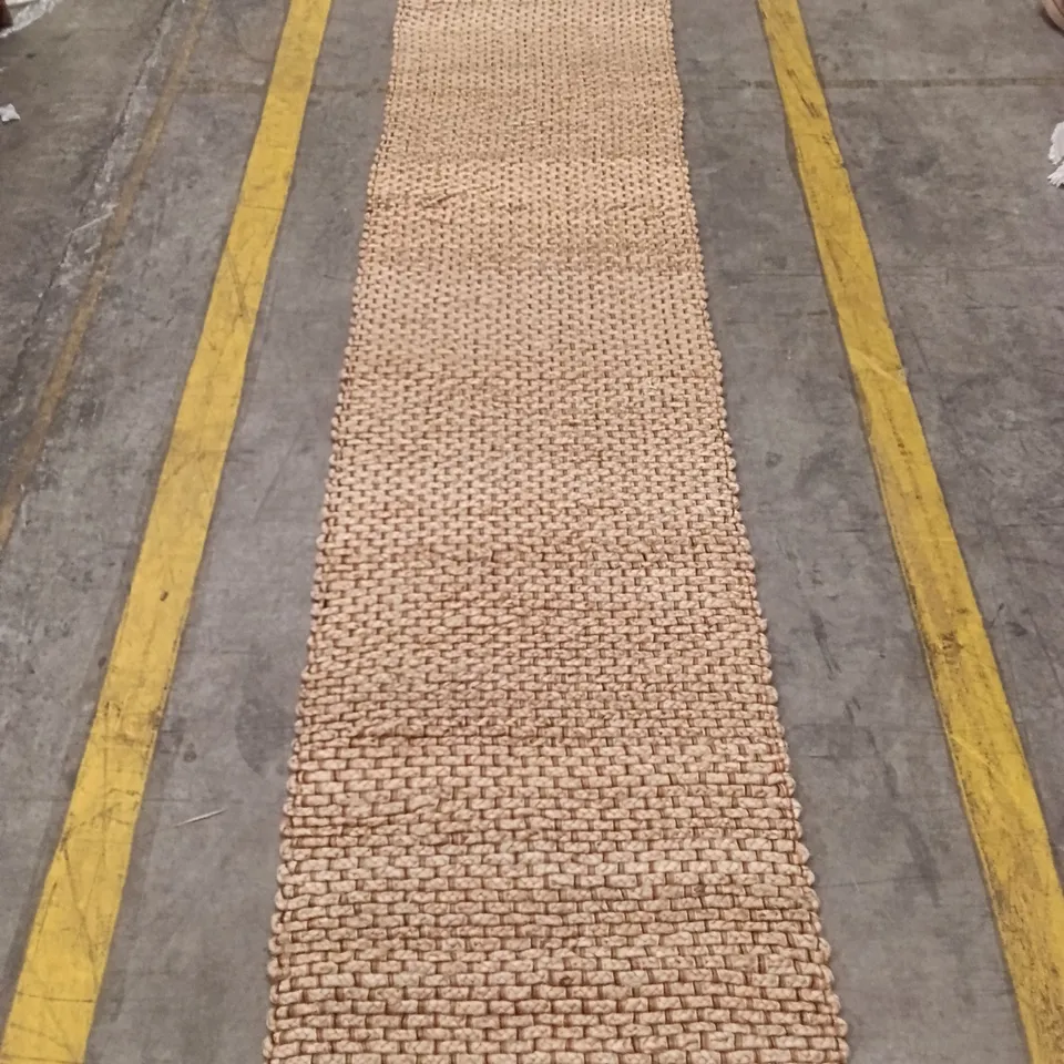 NATURAL FIBRE RUNNER RUG – BEIGE, WOVEN TEXTURE 298 CM X 68 CM