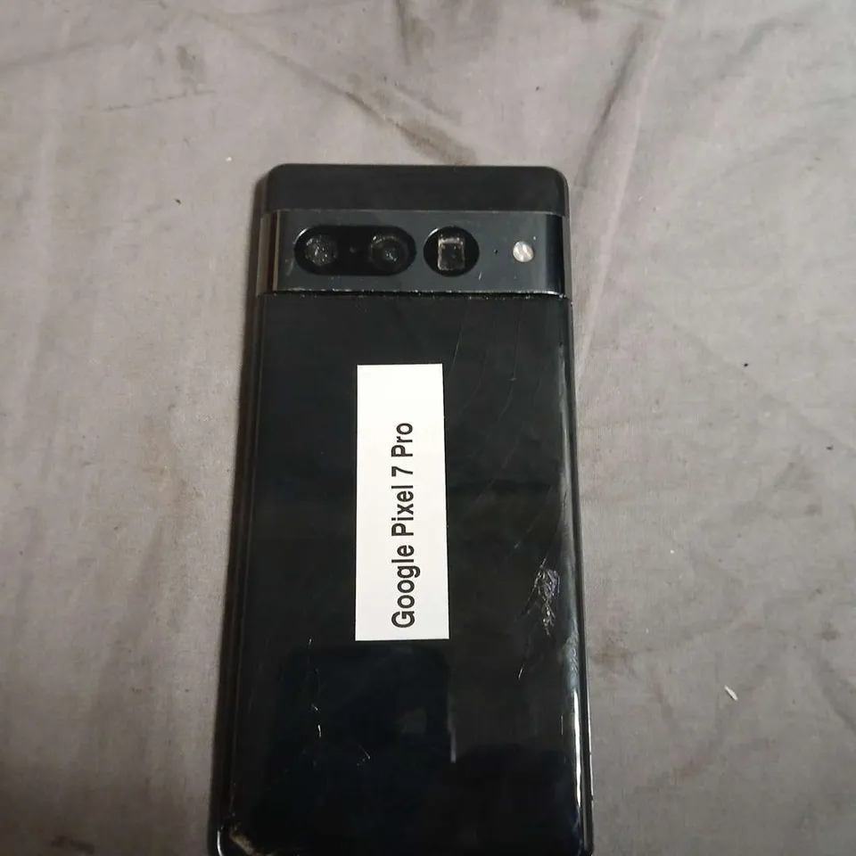 GOOGLE PIXEL 7 PRO SMARTPHONE – BLACK