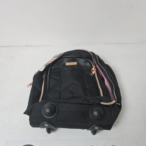 TROLLEY CABIN BAG – BLACK WITH ROSE GOLD ACCENTS, 40 X 25 X 20 CM