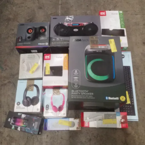 PALLET CONTAINING ASSORTED ELECTRICAL RETURNS INCLUDING BLUETOOTH PARTY SPEAKER, AERIAL, HEADPHONES, UNIVERSAL REMOTES & BLUETOOTH CD BOOMBOX