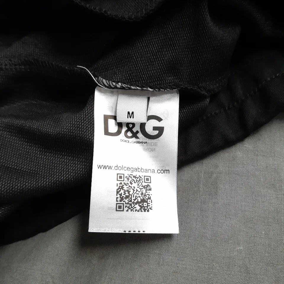 DOLCE & GABBANA BLACK TRACKSUIT SHORTS - MEDIUM