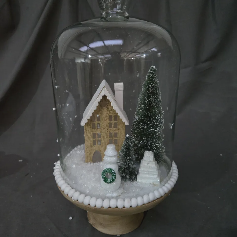 WINTER SCENE CLOCHE RRP £35