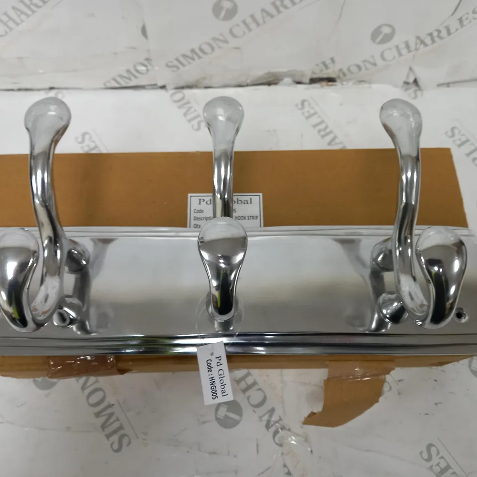 PD GLOBAL TRIPLE HOOK STRIP