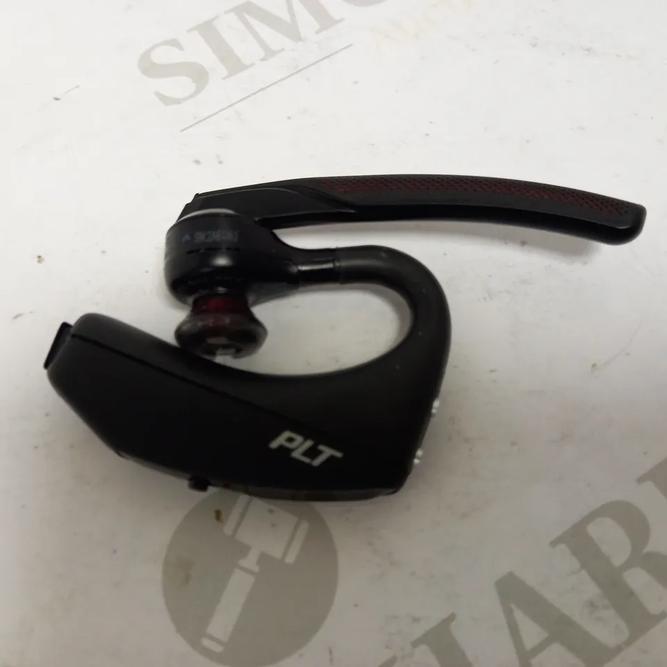 PLANTRONICS VOYAGER 5200 BLUETOOTH OVER EAR HEADSET