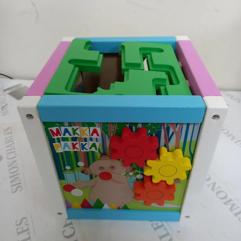 IN THE NIGHT GARDEN WOODNEN ACTIVITY CUDE RRP £34.99