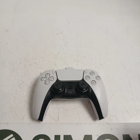 SONY PLAYSTATION 5 DUALSENSE WIRELESS CONTROLLER – WHITE