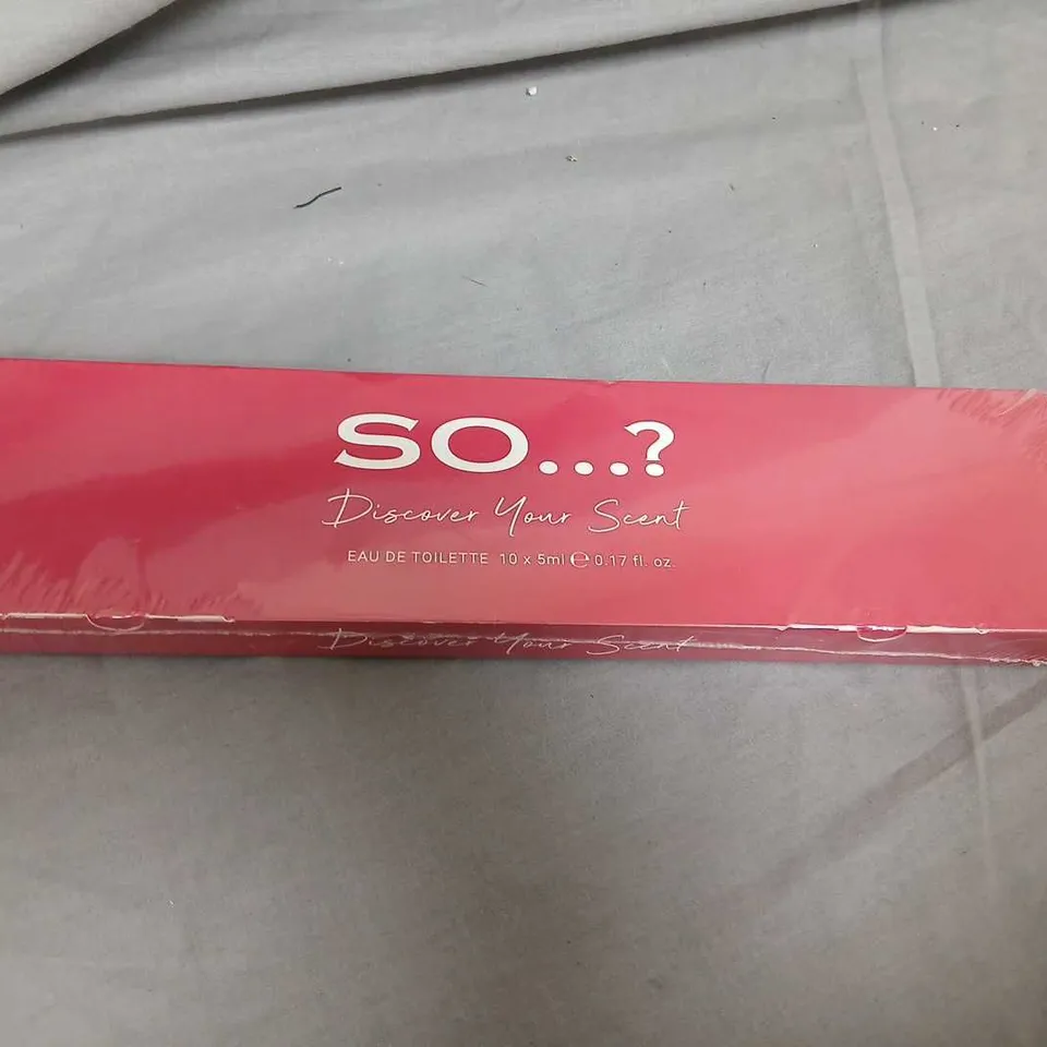 SO..? DISCOVER YOUR SCENT EAU DE TOILETTE 10 X 5 ML – SAMPLE SET IN PINK BOX