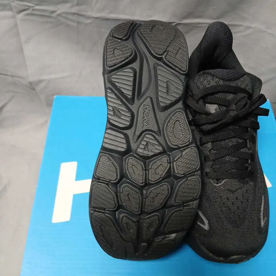 HOKA CLIFTON 10 WOMEN'S RUNNING SHOES – BLACK, UK 2 (US 4B, EU 34)