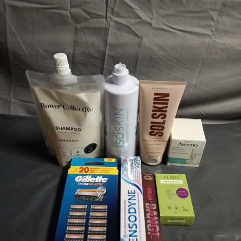 APPROXIMATELY 15 ASSORTED HEALTH & BEAUTY PRODUCTS TO INCLUDE SHAMPOO, TOOTHPASTE AND AVEENO 