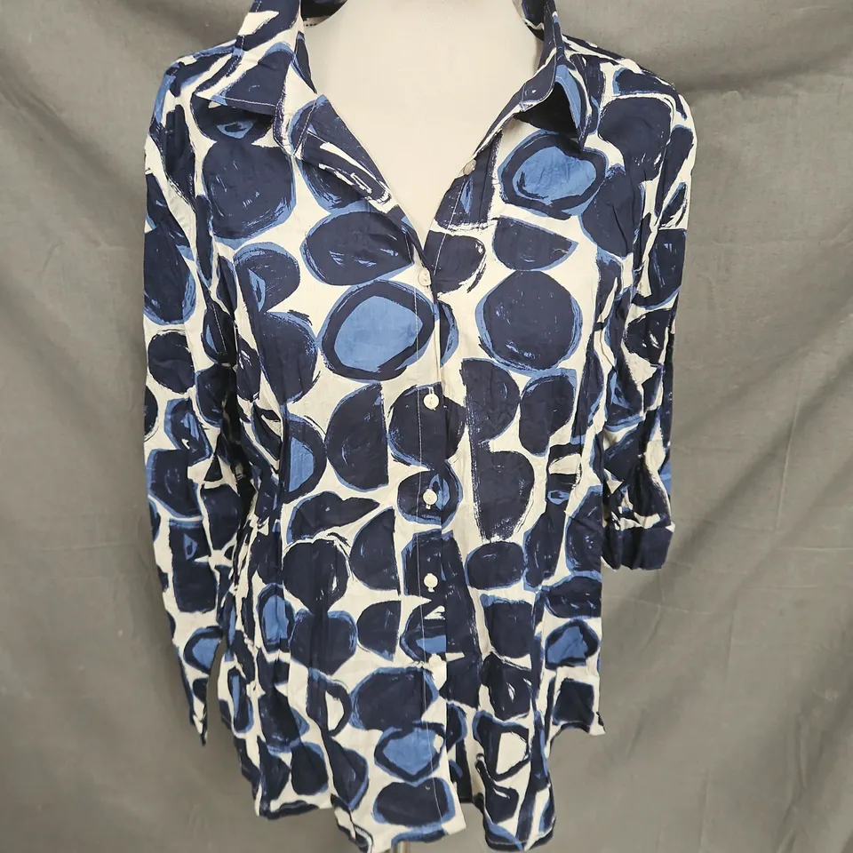 SEASALT CORNWALL THE LARISSA SHIRT IN PEBBLE MONOPRINT ARAN SIZE 20