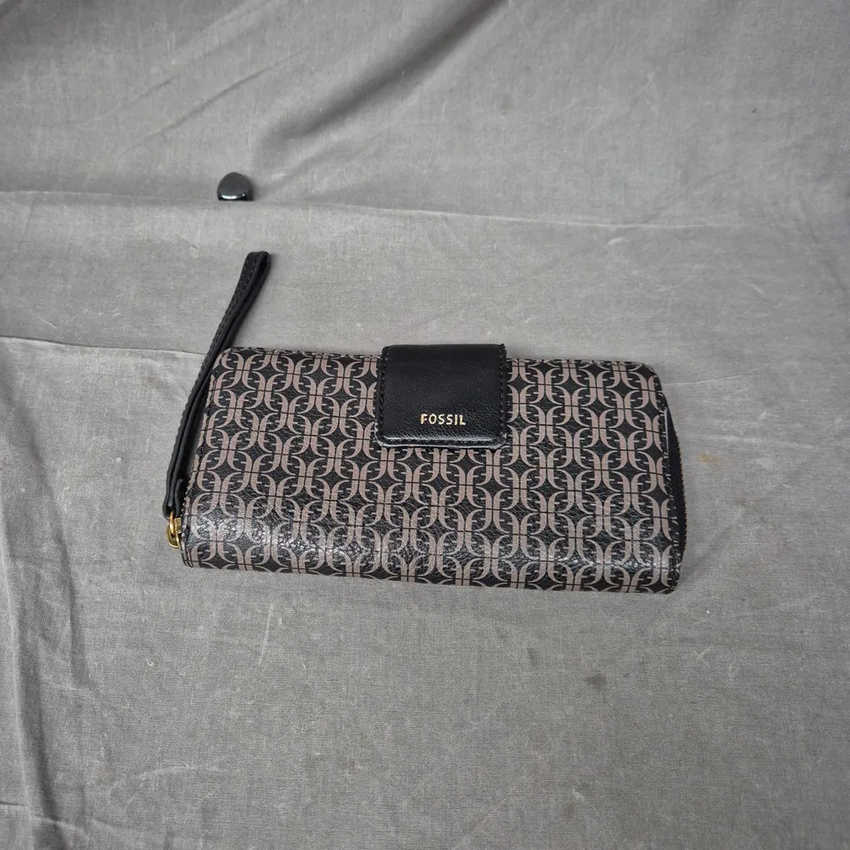 FOSSIL WALLET WITH MONOGRAM PATTERN