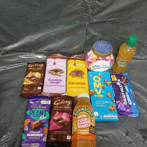 APPROXIMATELY 5 ASSORTED FOOD &DRINK ITEMS TO INCLUDE - FRUIT SHOOTS, SWEETS AND CHOCOLATE   - COLLECTION ONLY 