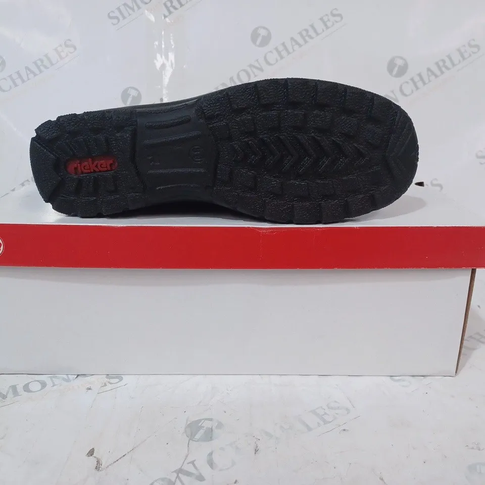 BOXED PAIR OF RIEKER ANTISTRESS WATER RESISTANT ANKLE BOOTS, BLACK - SIZE 6 