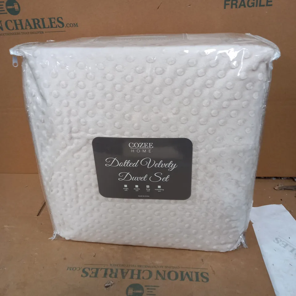 COZEE HOME DOTTED DUVET SET - IVORY - KING