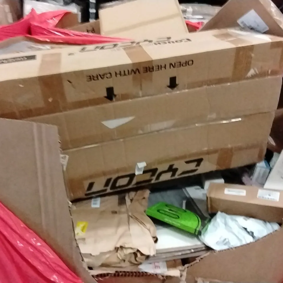 PALLET OF ASSORTED HOUSEHOLD GOODS AND PRODUCTS TO INCLUDE;CAR PHONE HOLDER,SCREEN PROTECTOR